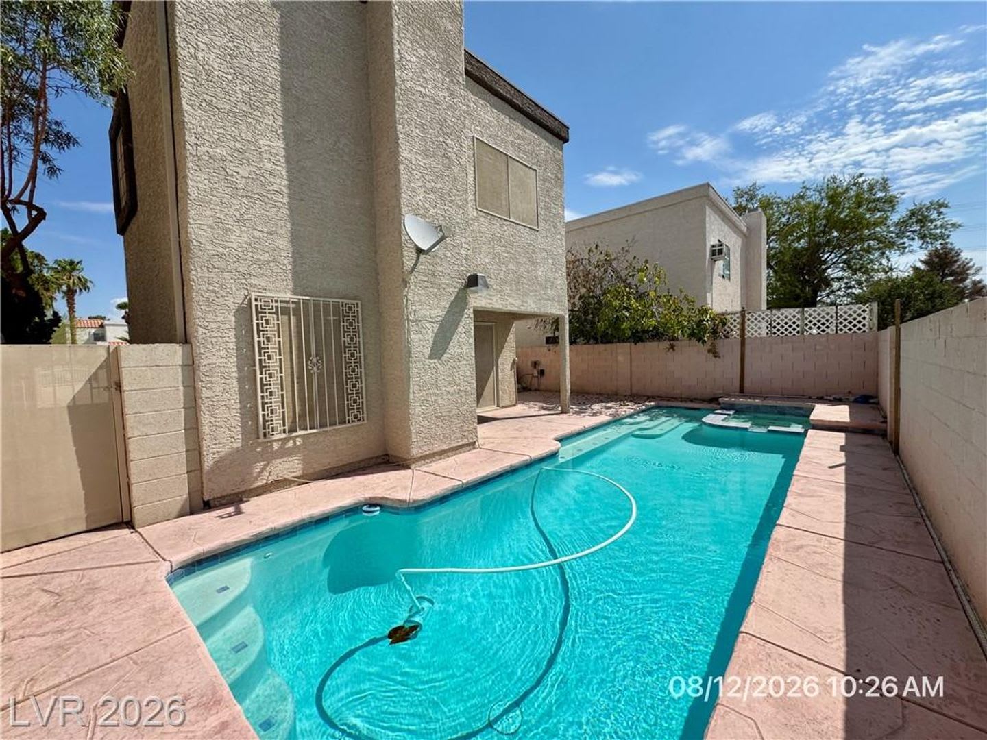 Beautiful 4BR Home with Private Pool & Cul-de-Sac Location – photo 4