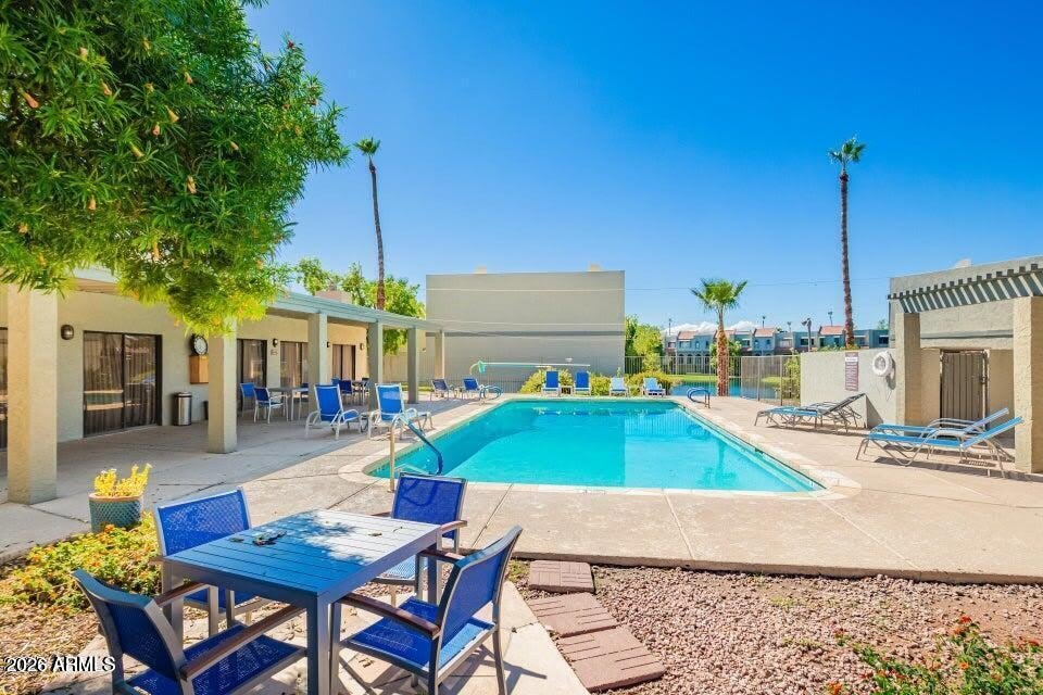 2524 S EL PARADISO – photo 4