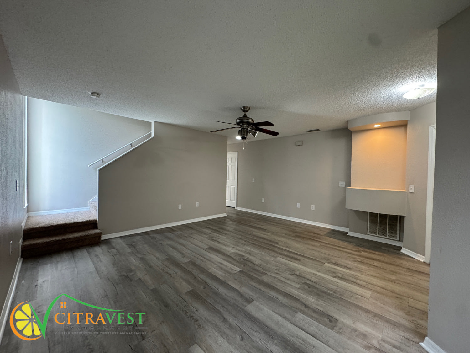 539 Royal Ridge – photo 2