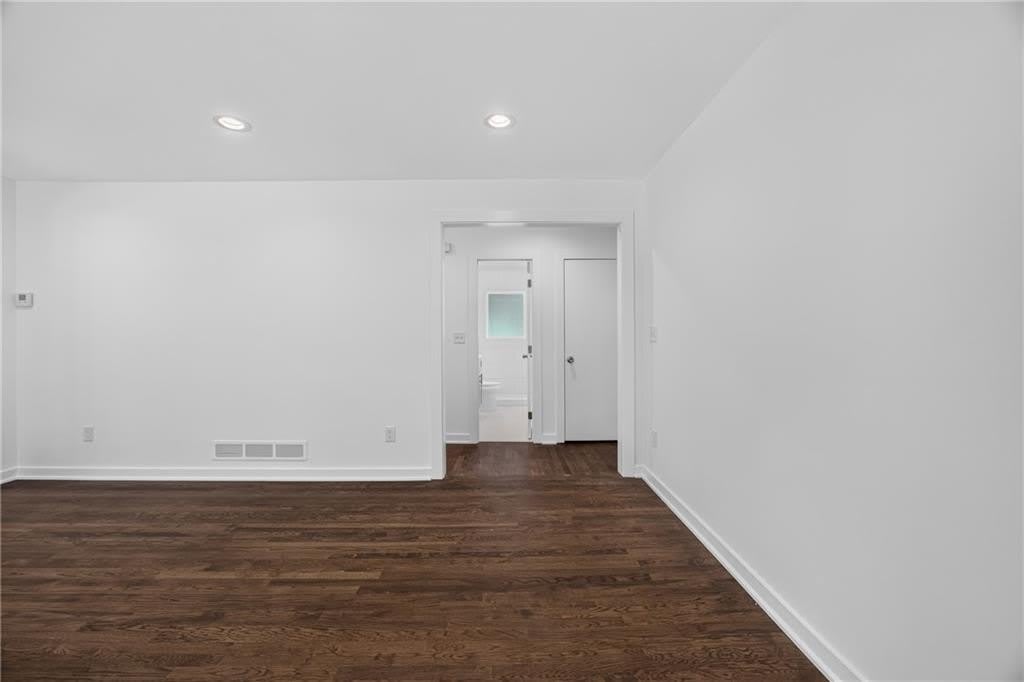 700 Ferris Street SW – photo 4