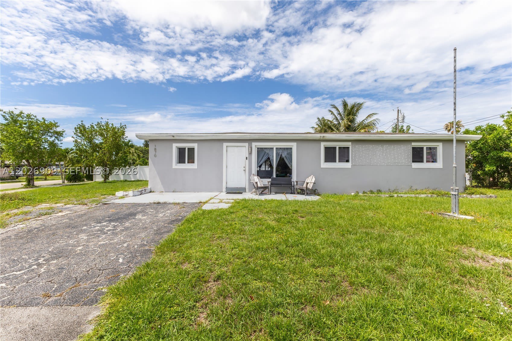 1870 SW 42nd Ter – photo 1