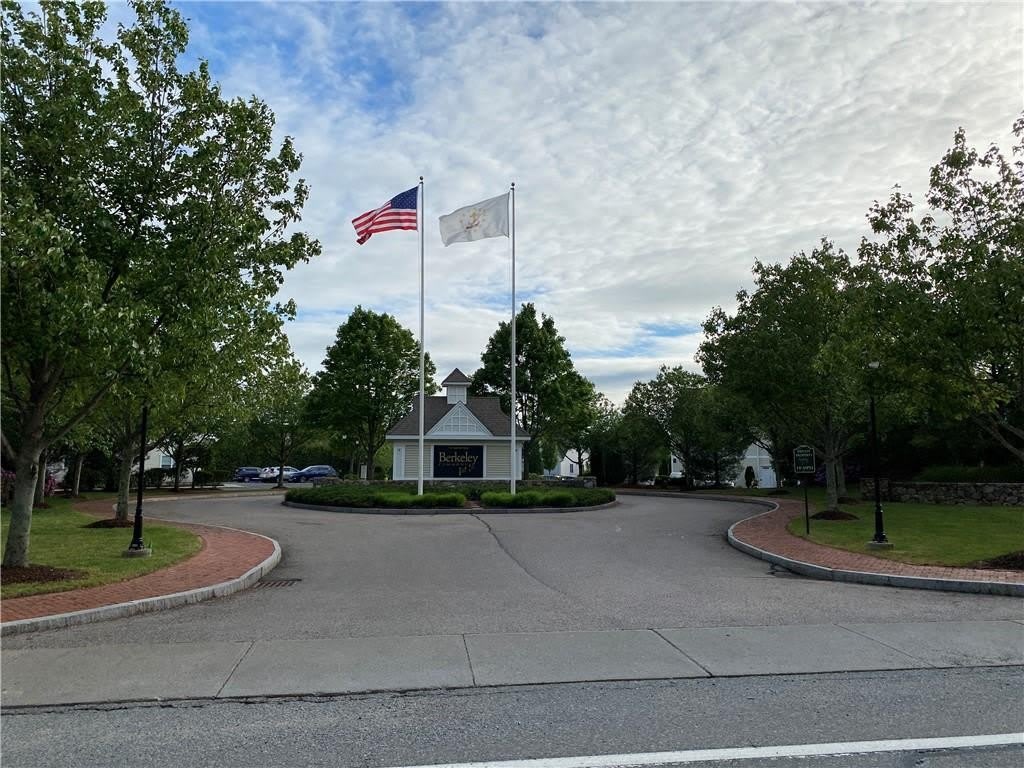 500 Mendon Road – photo 1