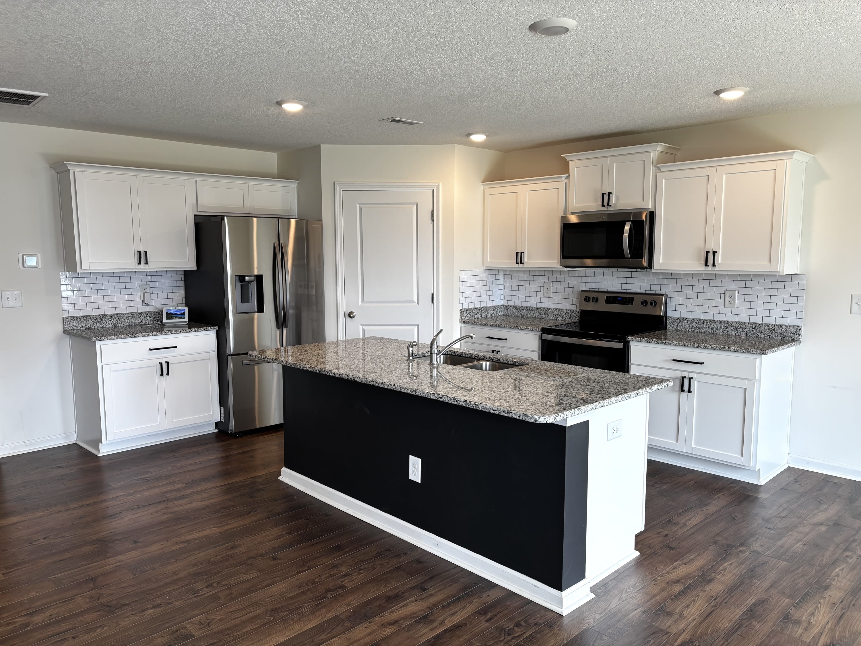 7523 Game Bird St. – photo 4