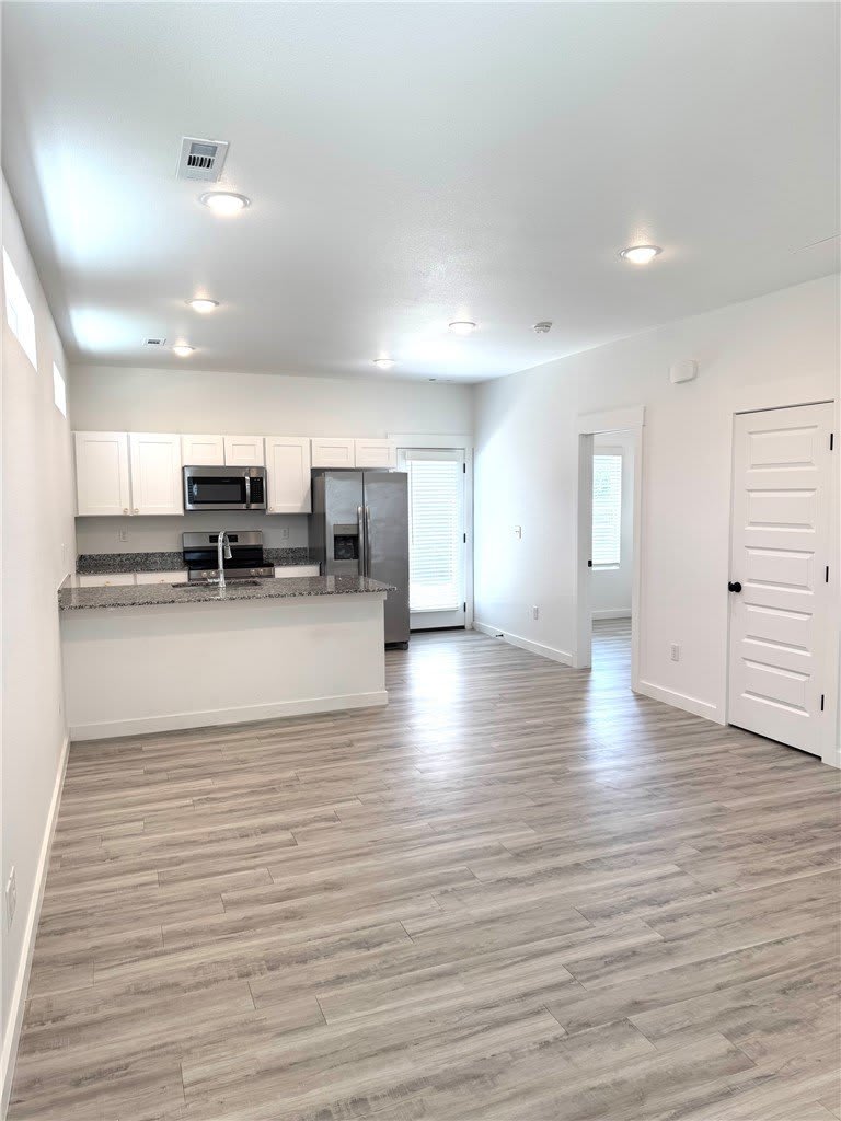 821 Massachusetts Avenue – photo 4