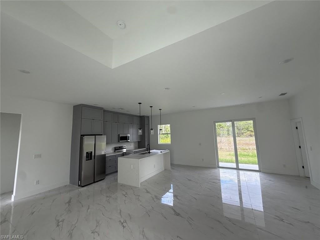 1089 Eisenhower Blvd lot: 8 – photo 5