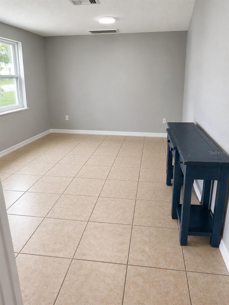 7325 IVANHOE Drive – photo 2