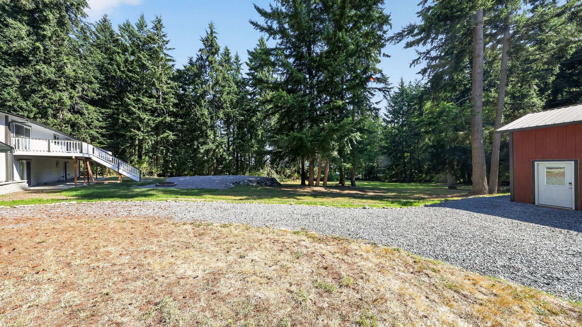 4 Bed 3 Bath – photo 2