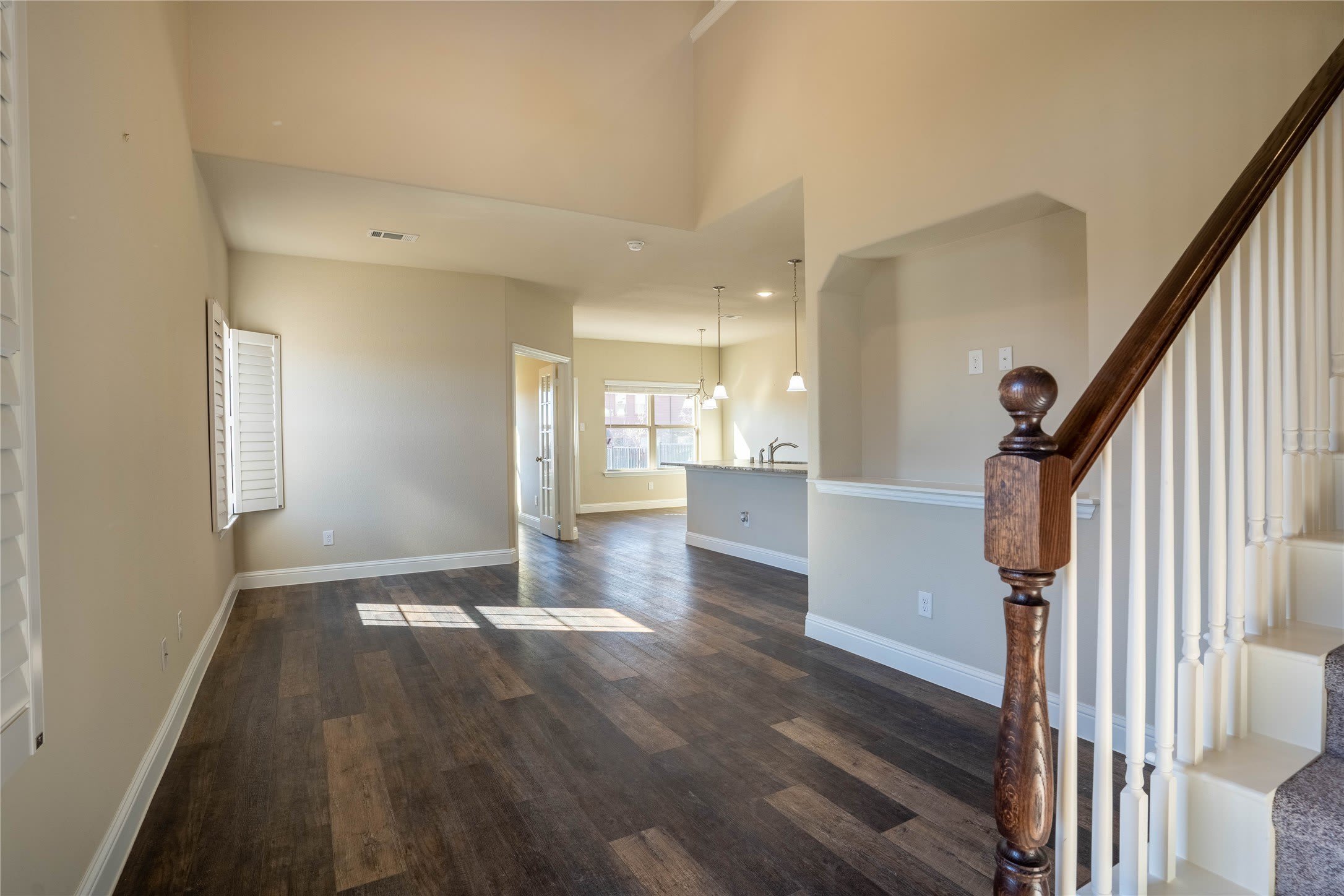 6819 Topaz Drive – photo 2