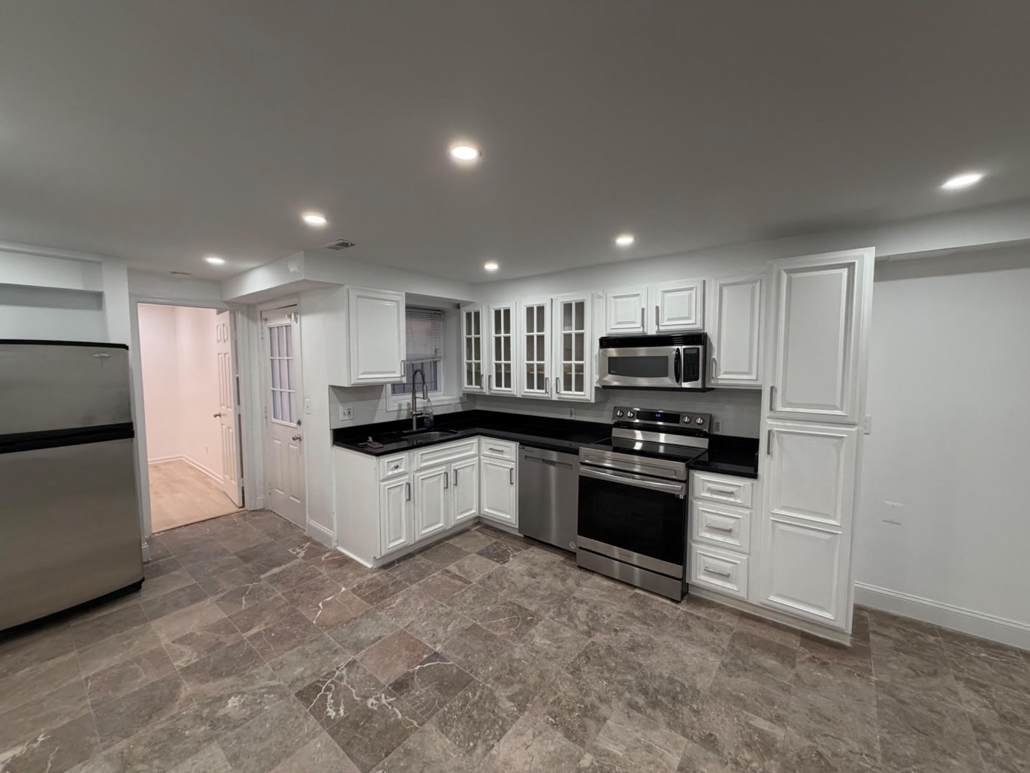 1605 NEW JERSEY Avenue NW – photo 2