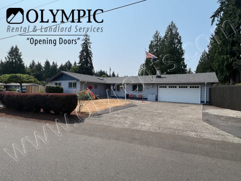 2605 Brentwood Dr SE – photo 1