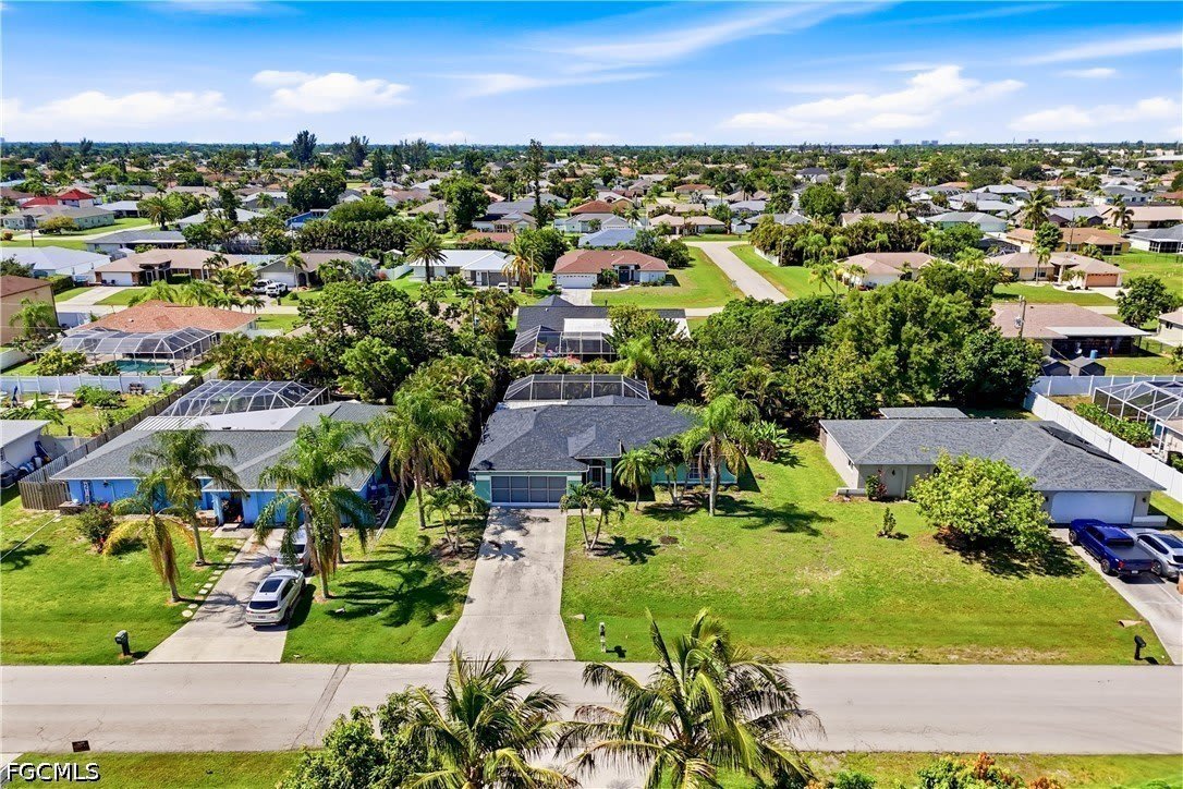 204 SE 18th Street – photo 3