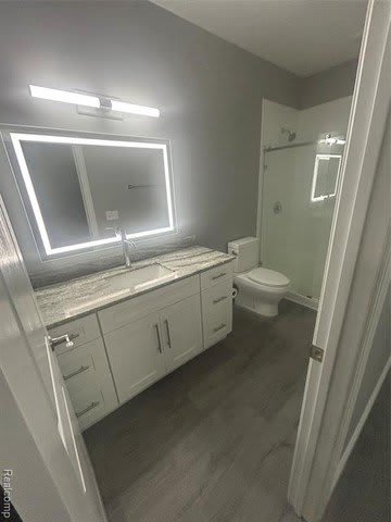 318 Grand River Avenue – photo 3