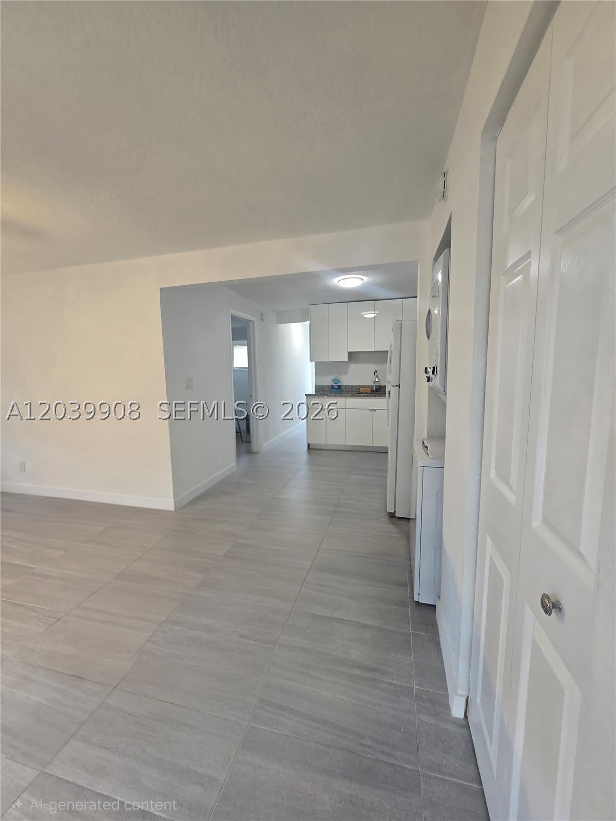 237 SW 13th St – photo 3
