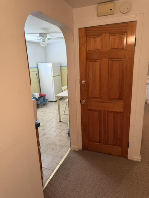 256 Martha Avenue – photo 4