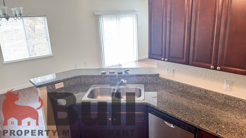 1428 Evergreen Court – photo 5