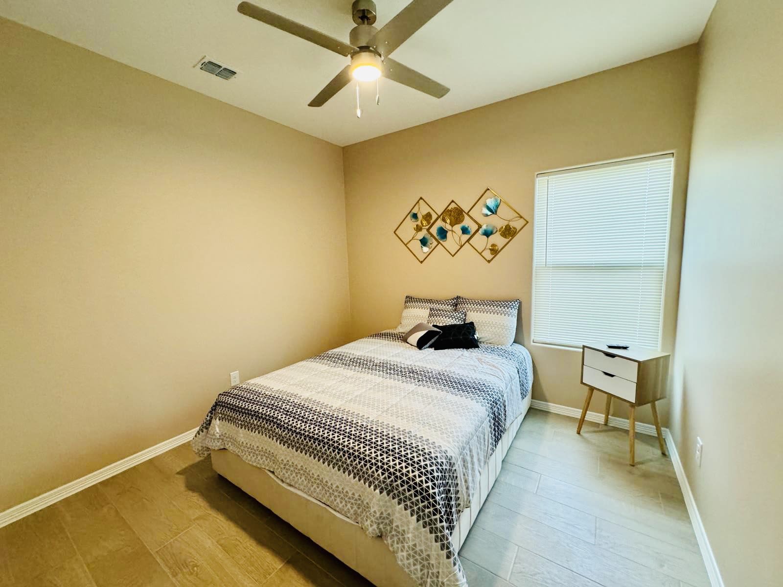 3013 W Driftwood St – photo 5