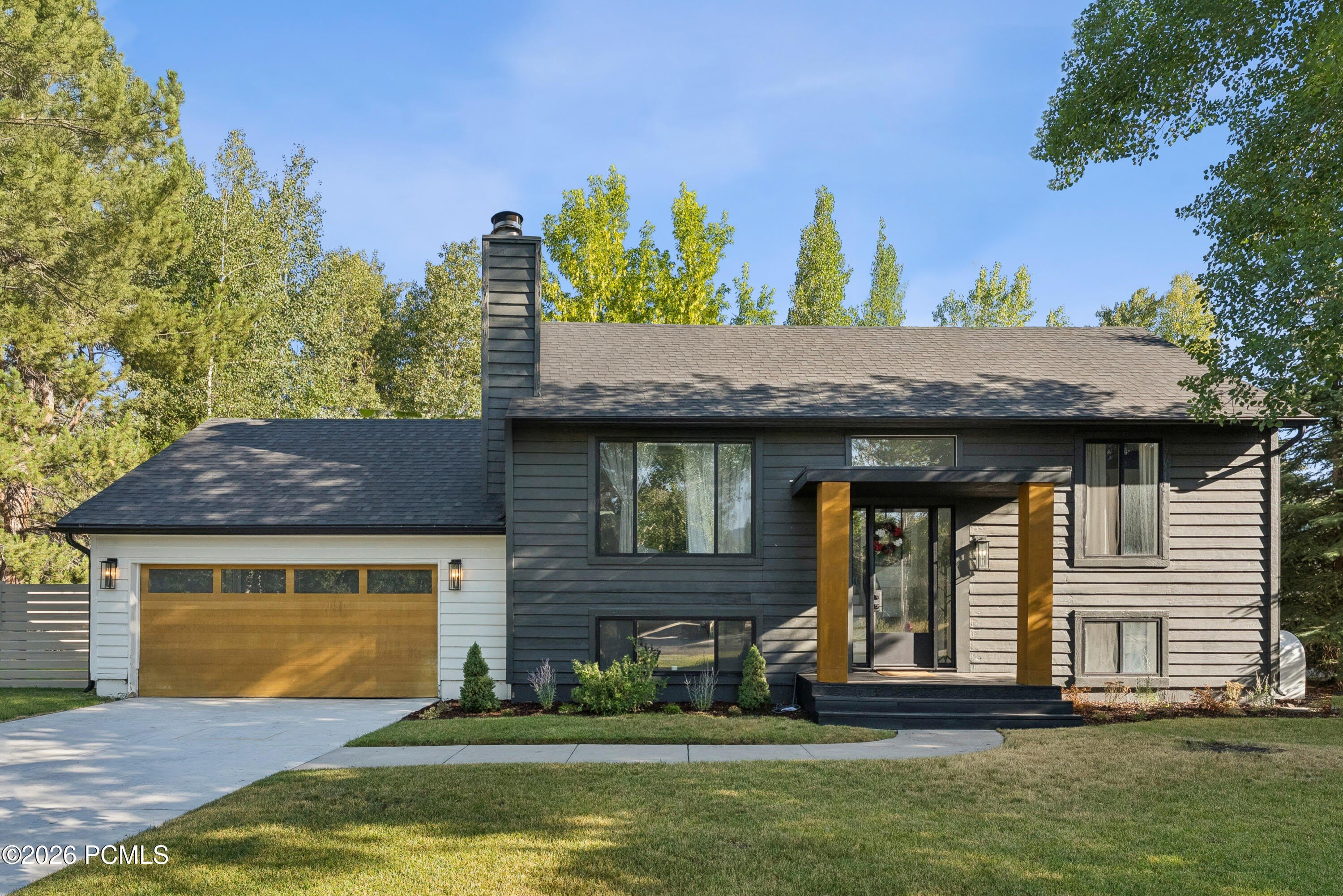 2651 Little Kate Road – photo 2