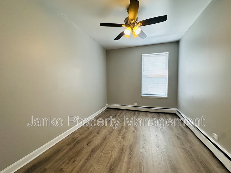 5657 W Washington Blvd – photo 3