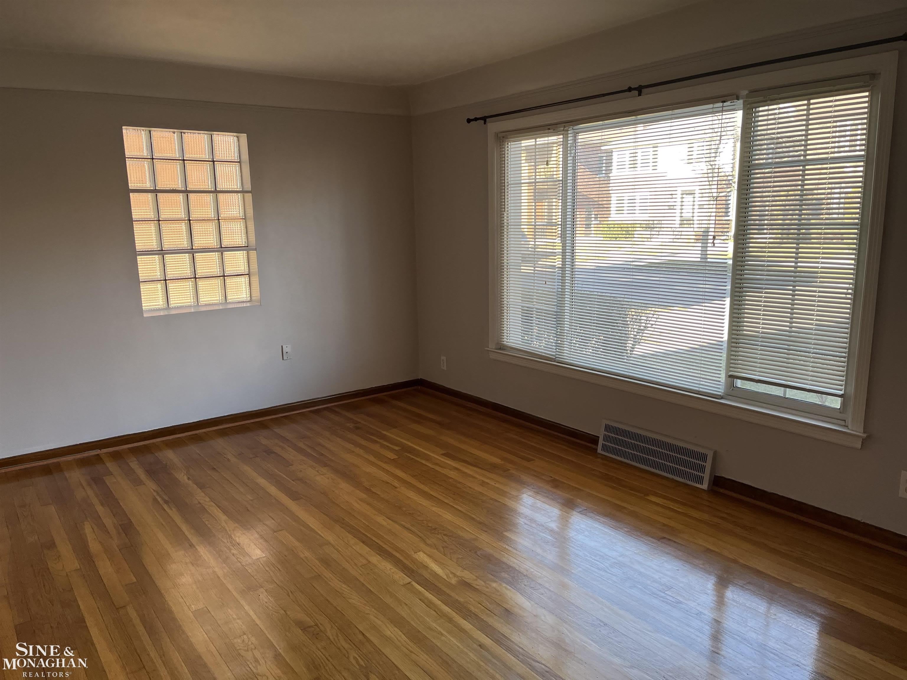 1351 Somerset Avenue – photo 5