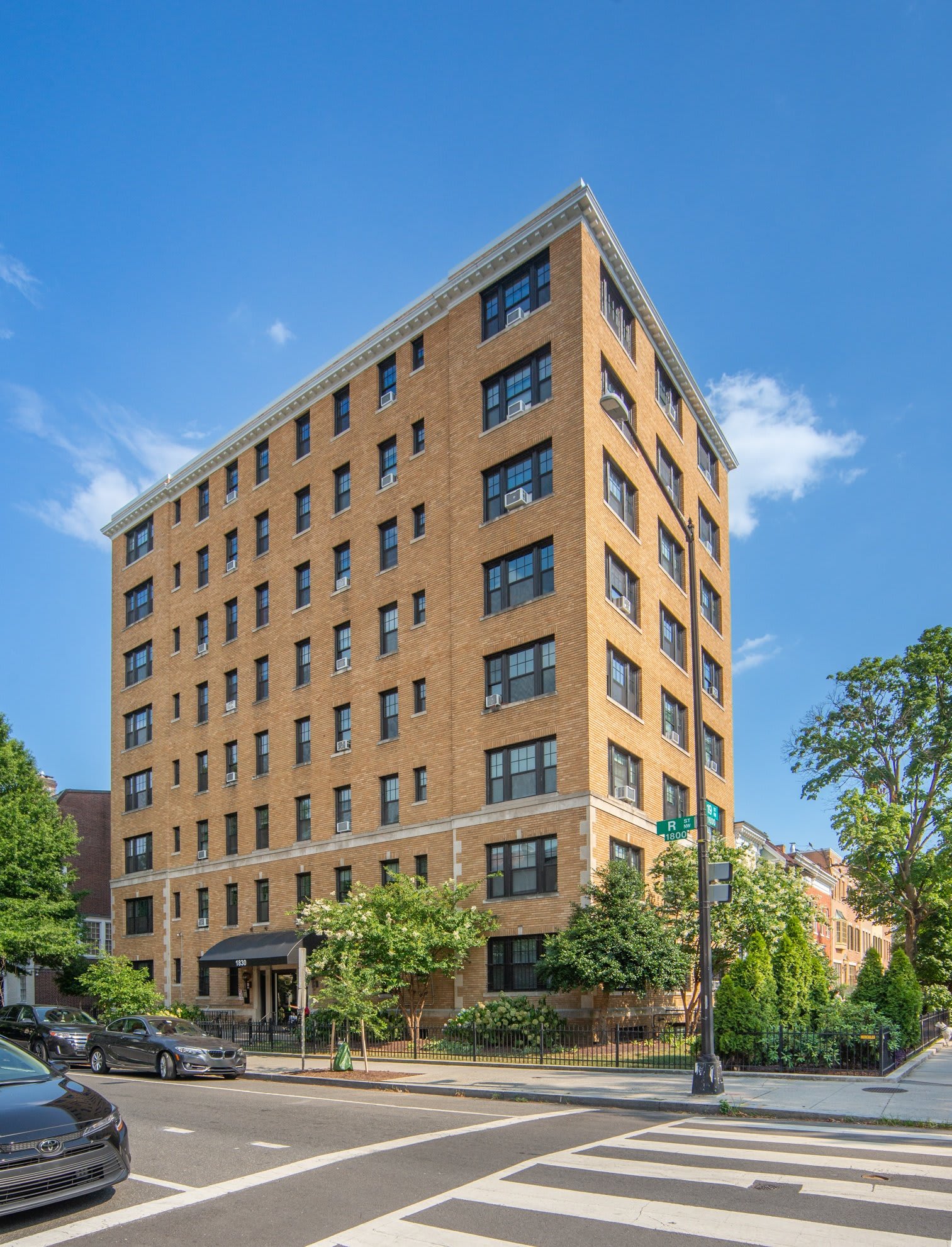 1830 R Apartments – photo 1