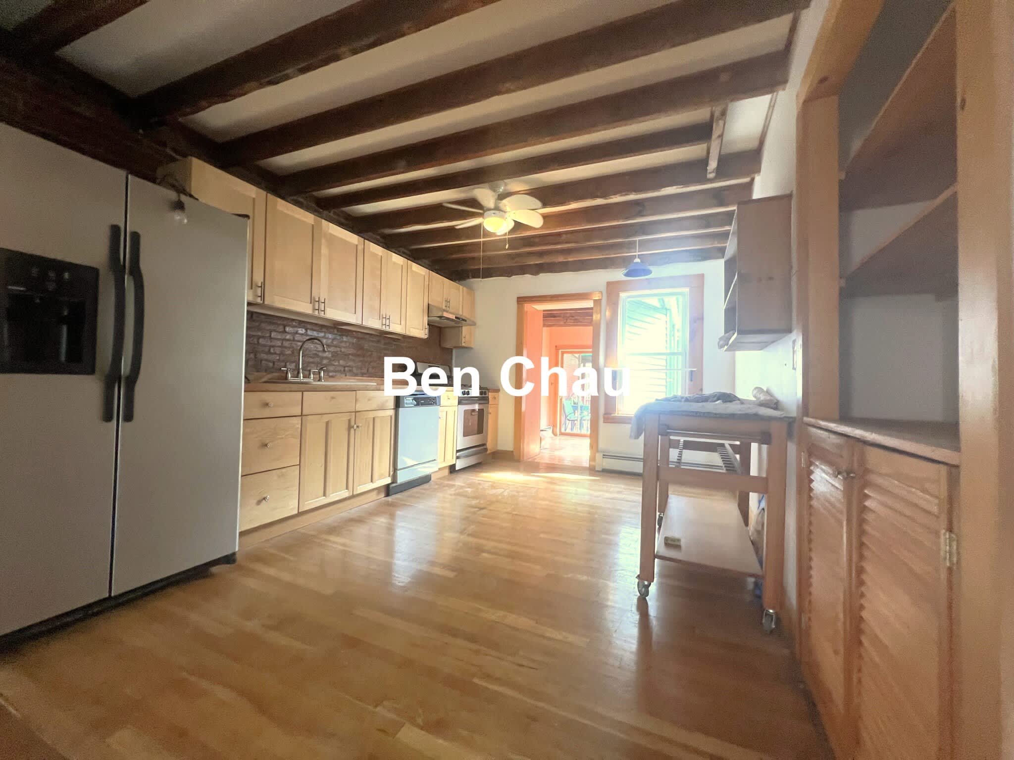 202 Harvard St – photo 3