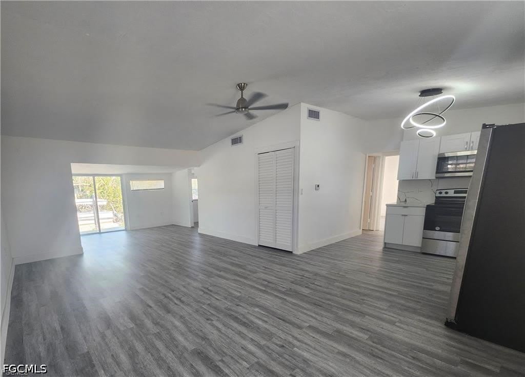 2248 Marina Park Drive – photo 4