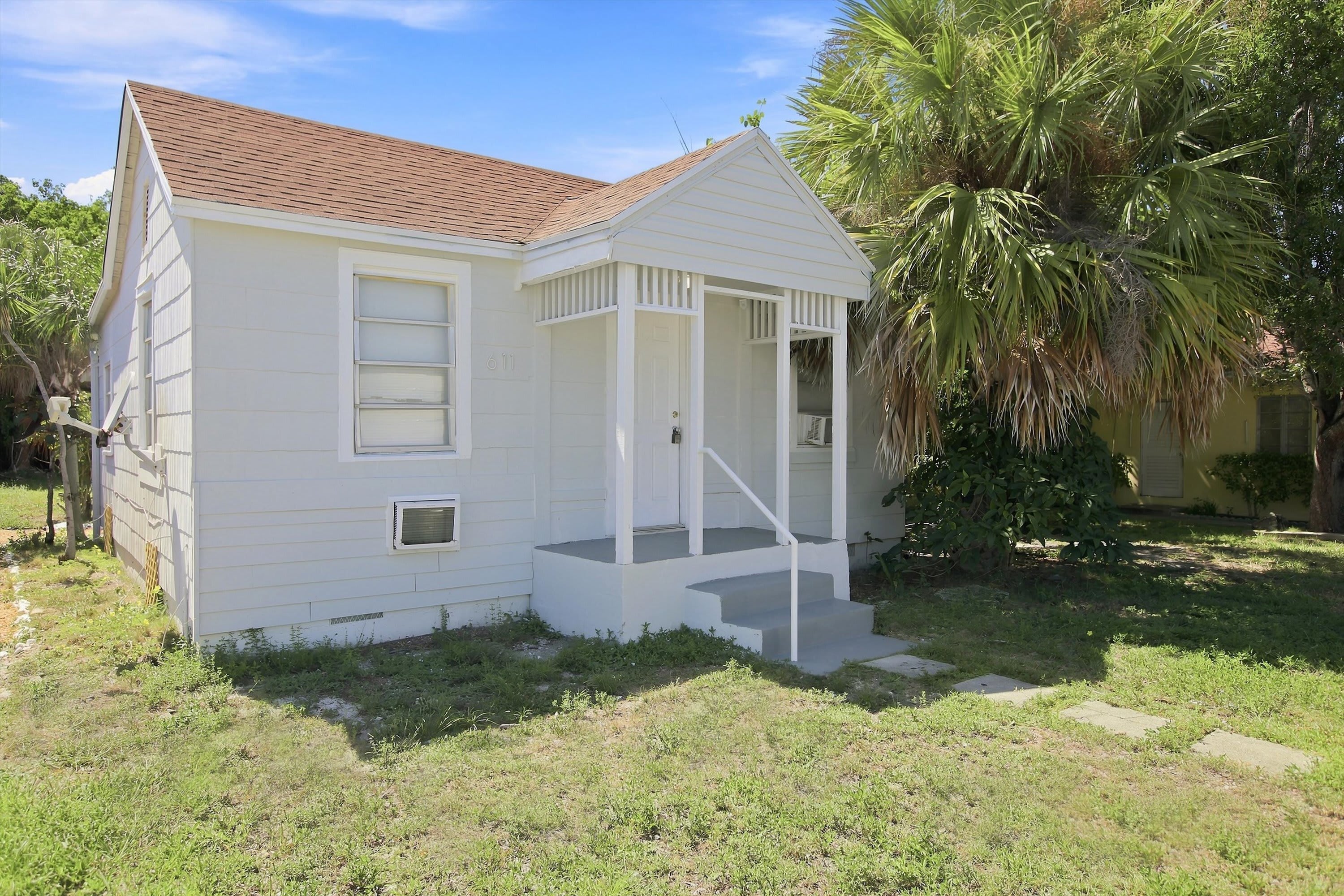 611 N Broadway – photo 3