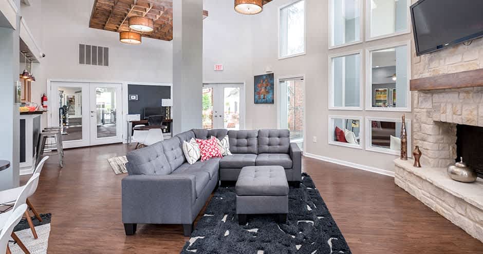 Broadmoor Apartment Homes – photo 3