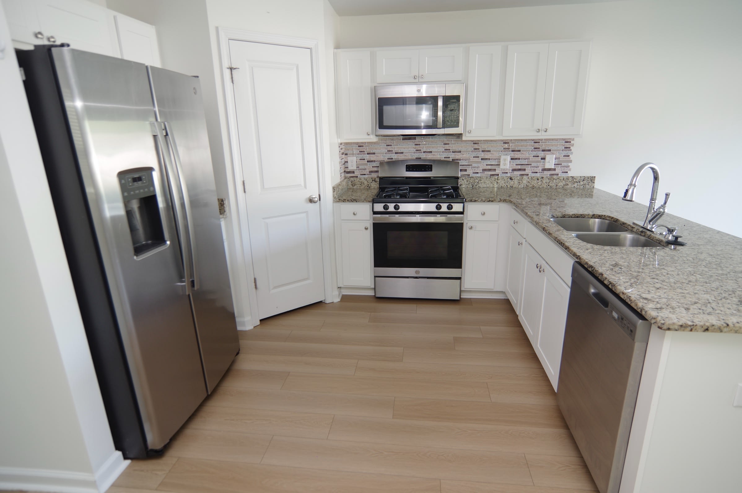 2790 Prince Charles Ct – photo 3