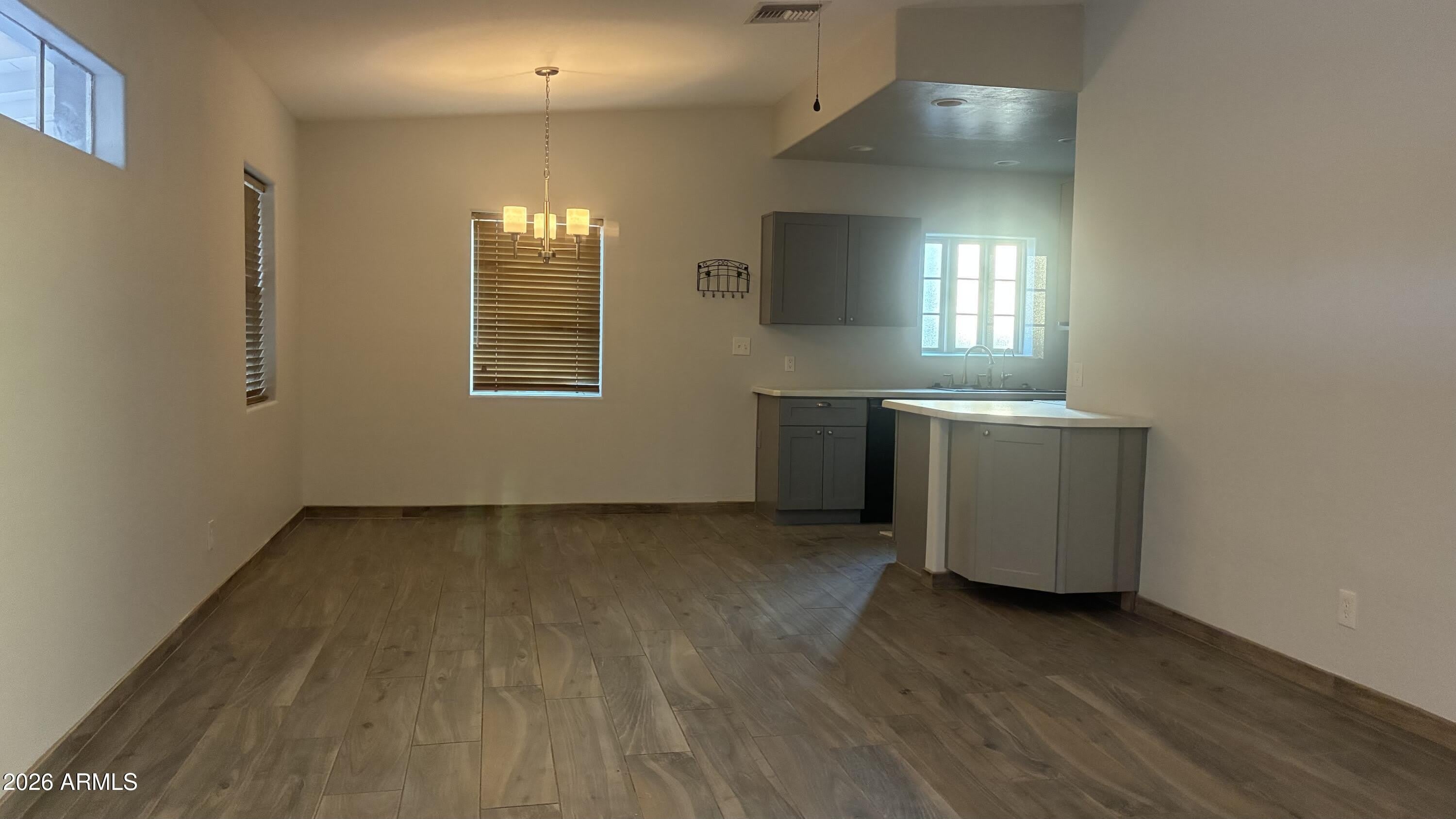 2336 W ORANGE Drive – photo 4