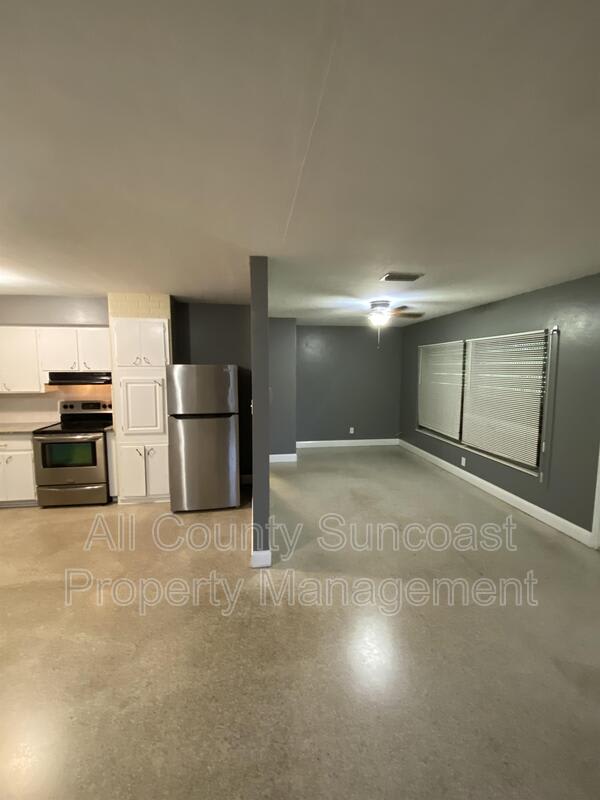 5036 10th Ave N – photo 4