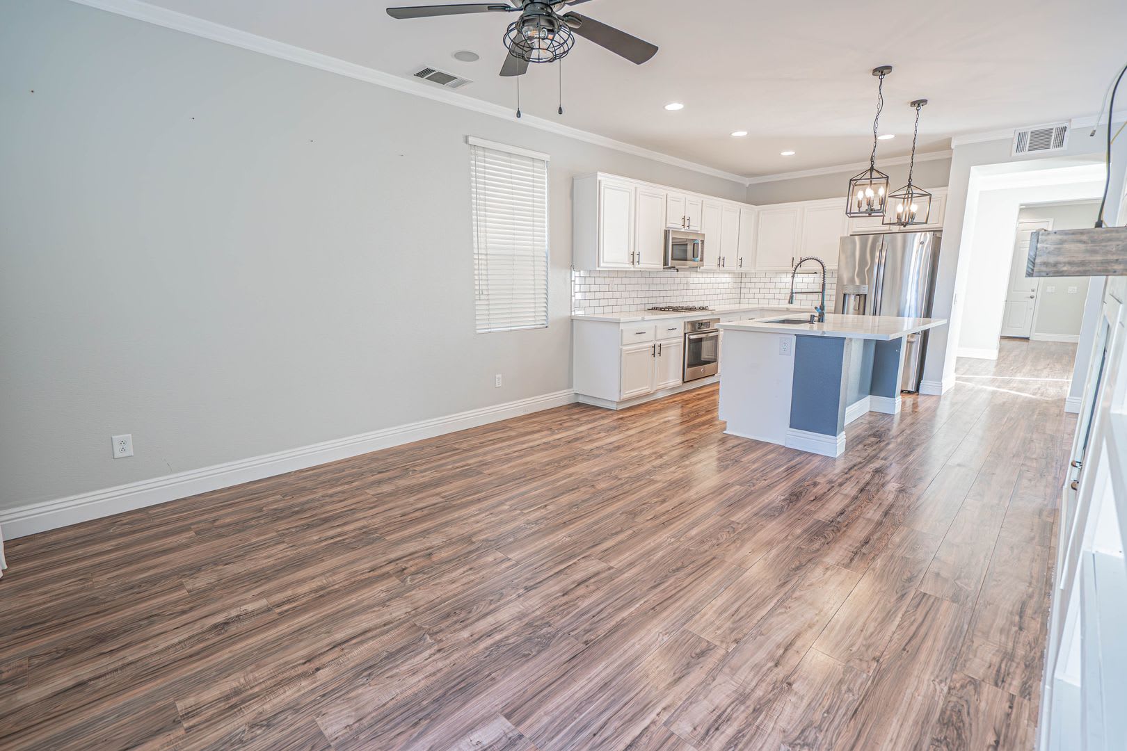 Bridgeport 4 Bedroom Home for Rent in Valencia! – photo 5