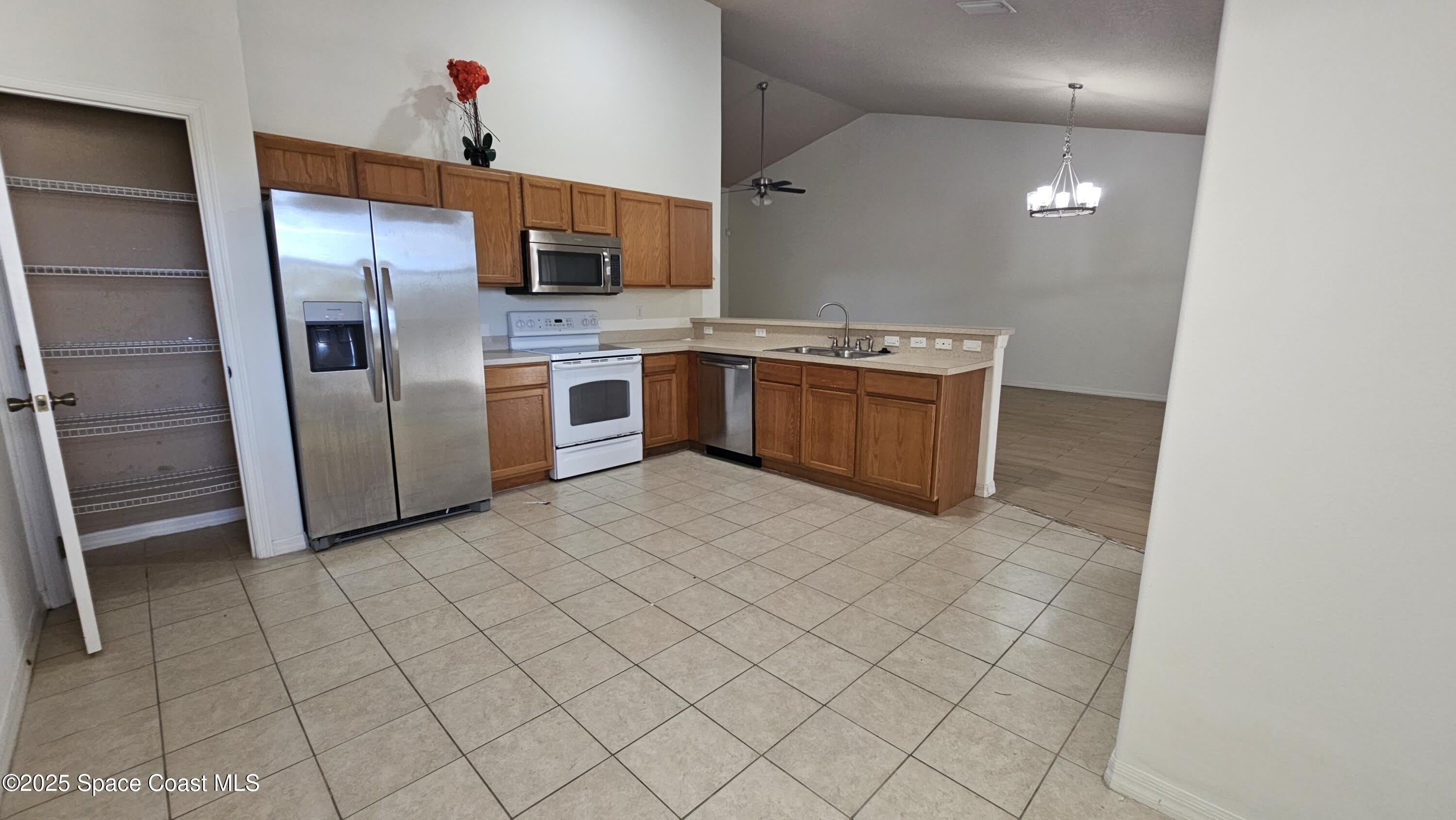 1020 Venetian Drive – photo 3