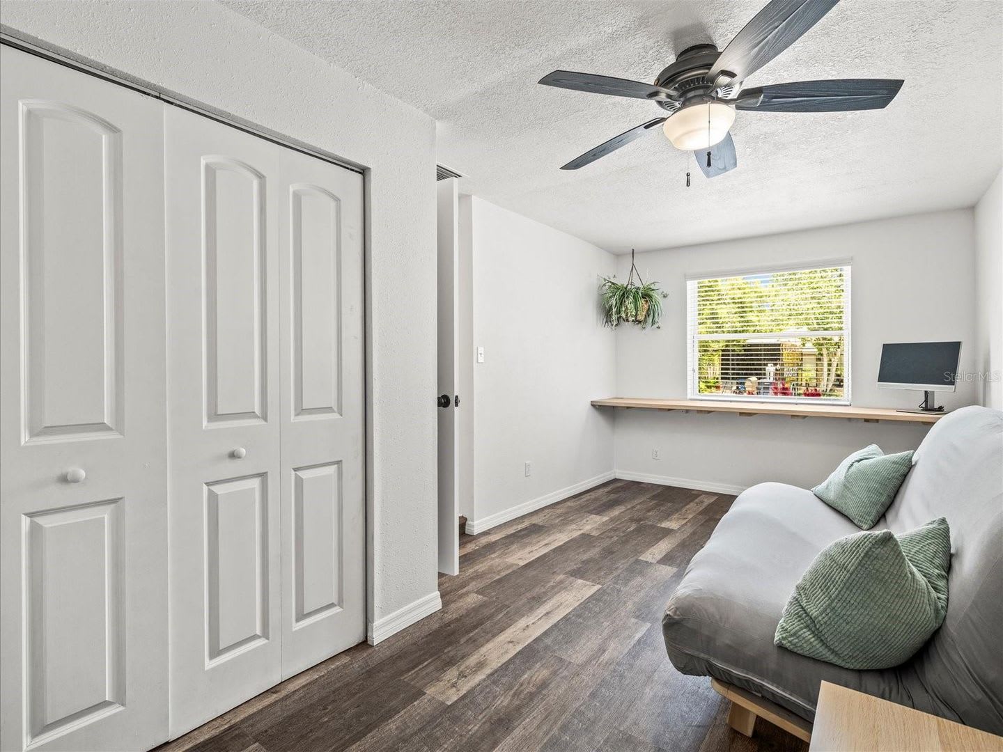 3138 W Varn – photo 5
