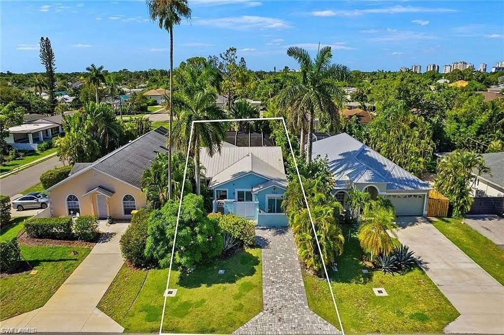 792 108th Ave N – photo 4