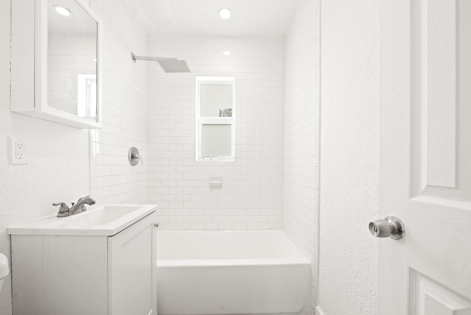 Renovated 2-Bedroom Apartment in Miami – $1,650/Month – photo 3
