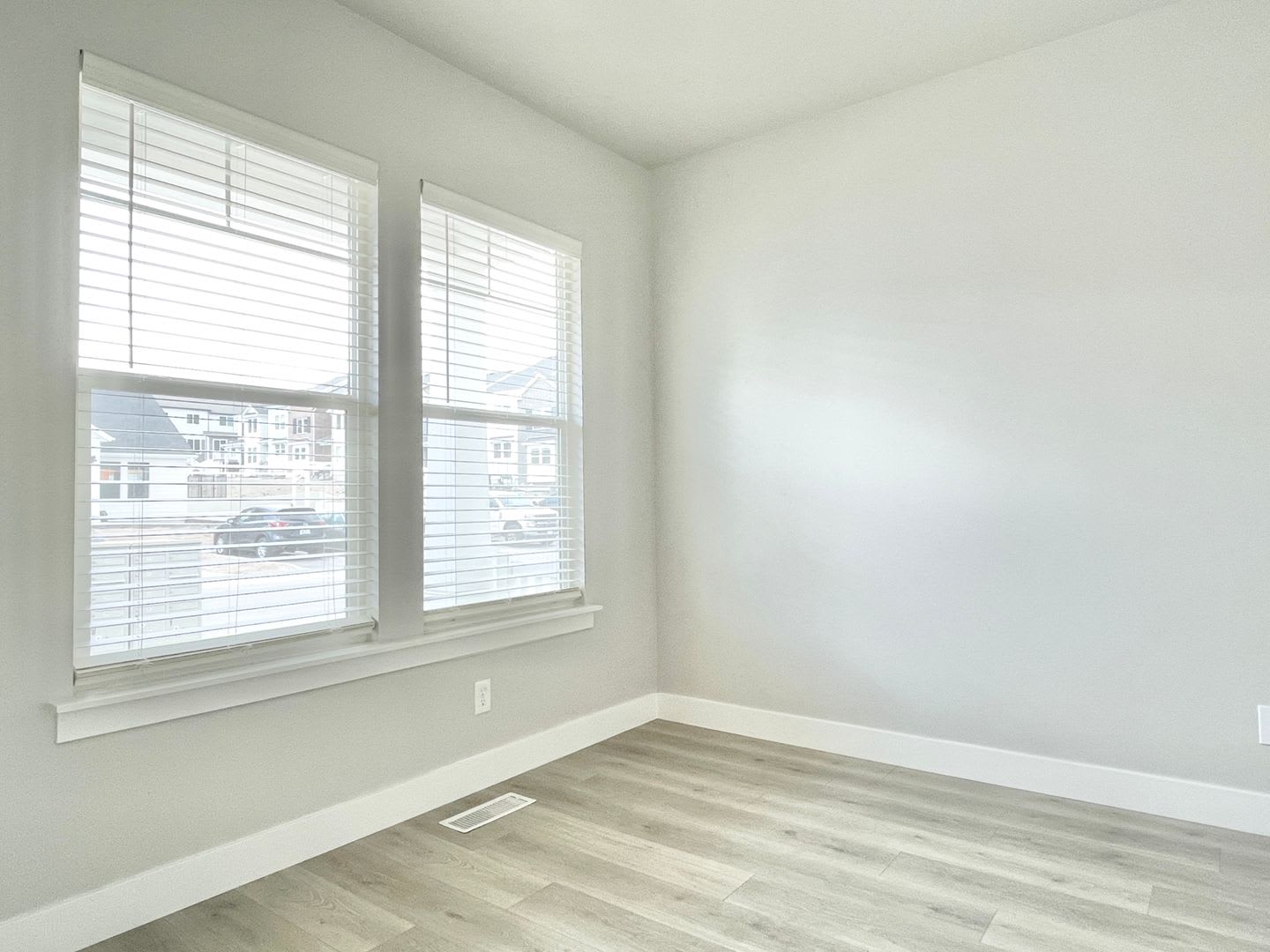 Beautiful Lehi Townhome at The Exchange! – photo 3