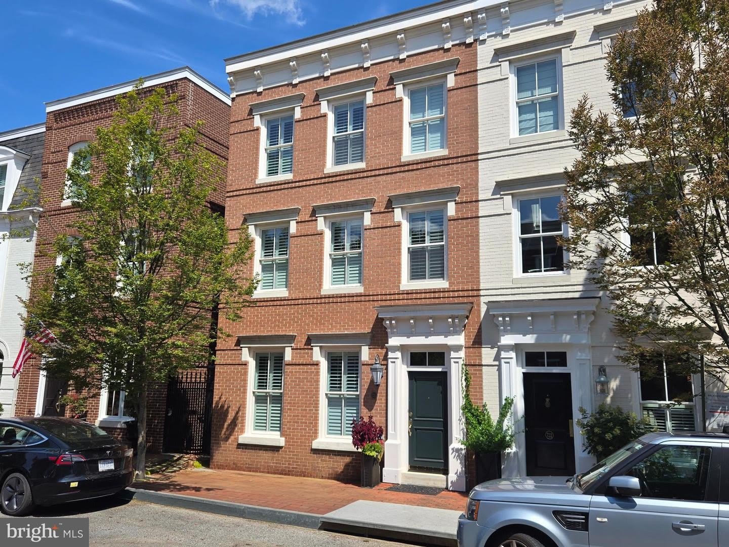 720 POTOMAC ST – photo 1