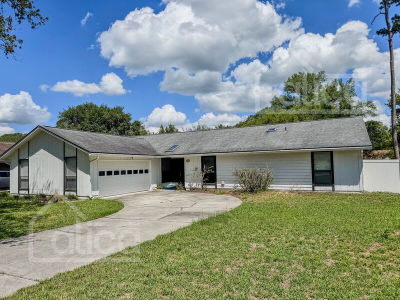 1959 Sussex Dr N – photo 3