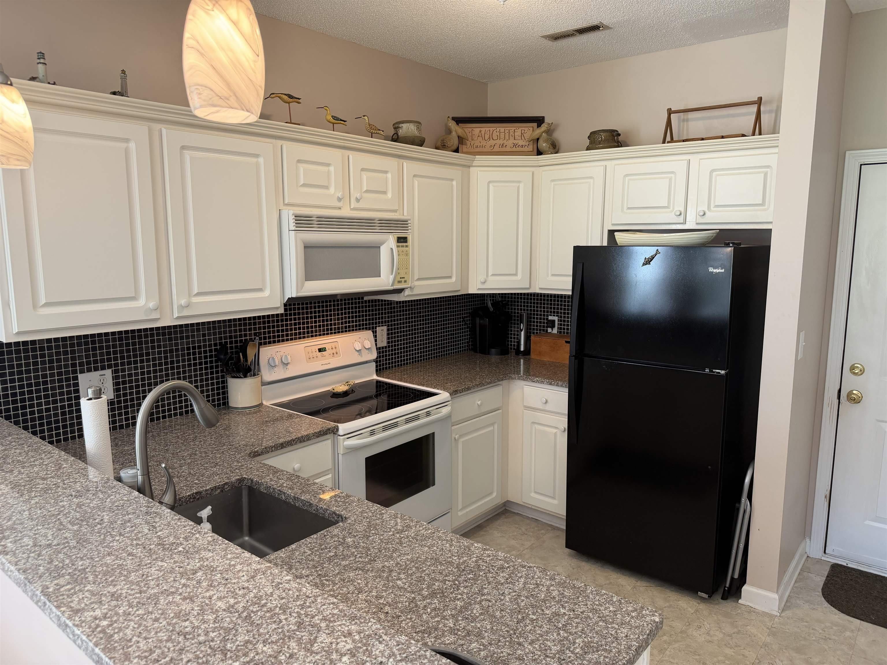 248 Sun Colony Blvd. – photo 3