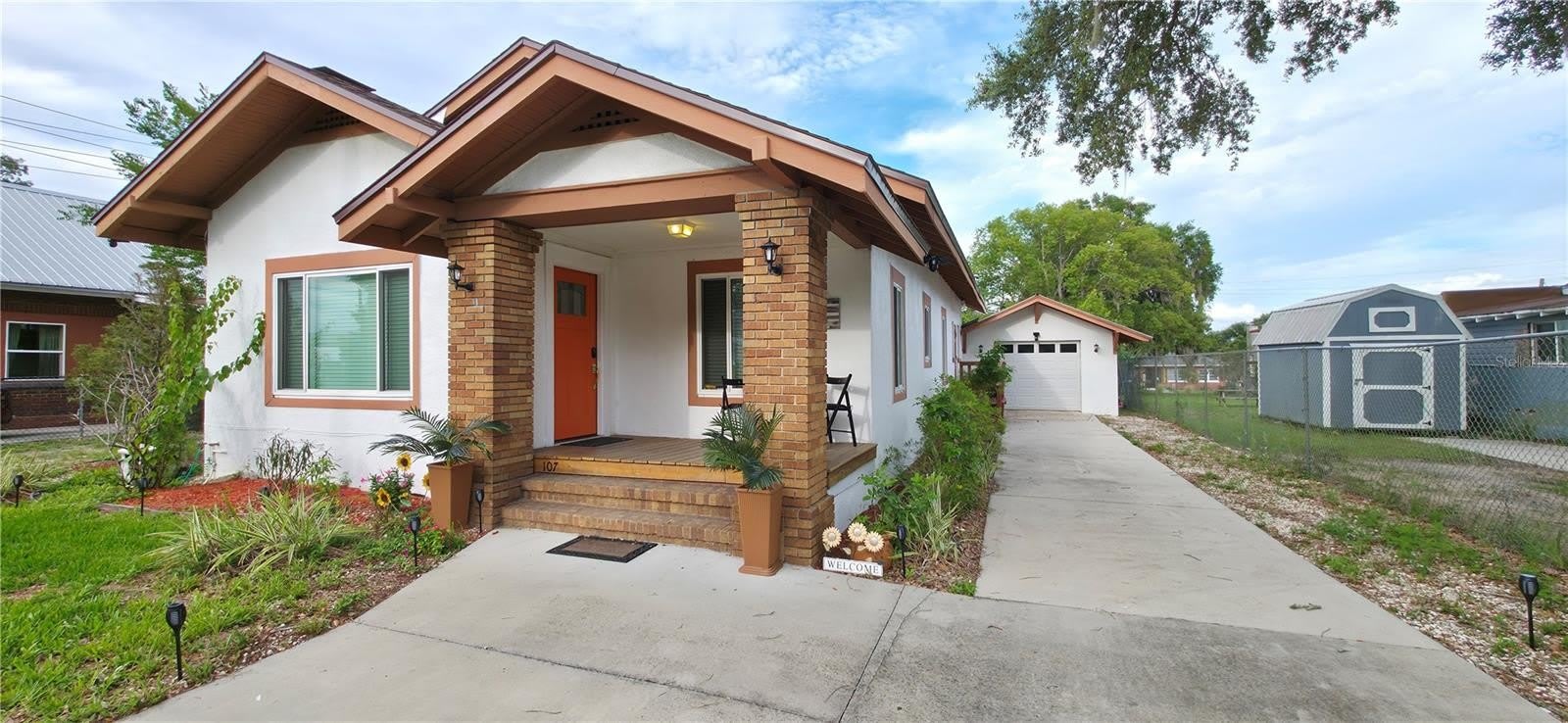 107 S 1ST Street – photo 2