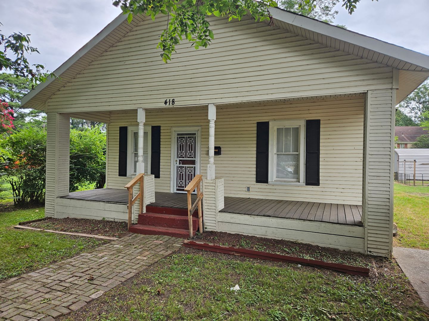 2 Bed/ 1 Bath Home • Newport – photo 1