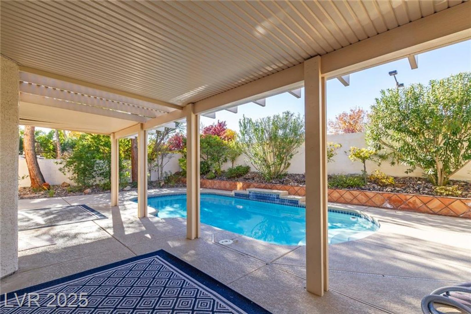 Prime Summerlin 4 bedroom with backyard retreat – photo 2