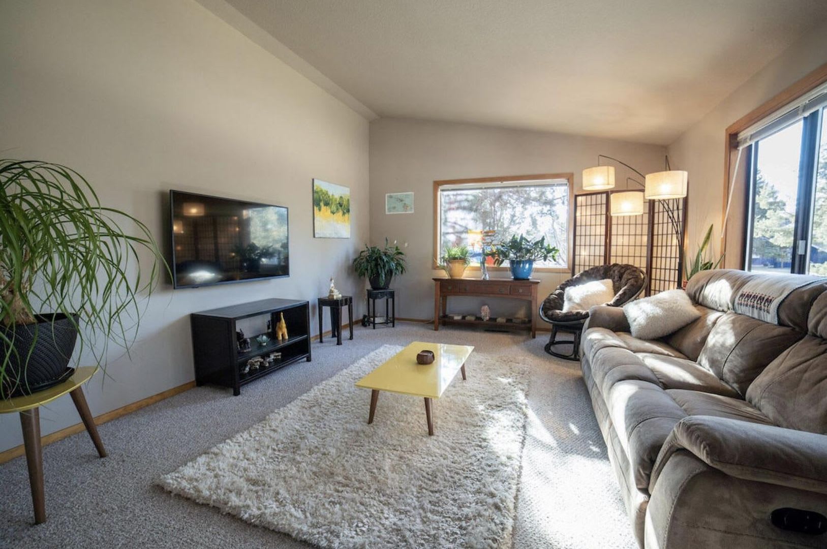 3 Bedroom / 2 Bathroom Home in NE Bend. – photo 5