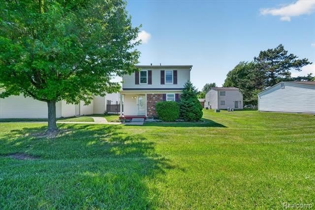 2824 Roundtree Drive – photo 3