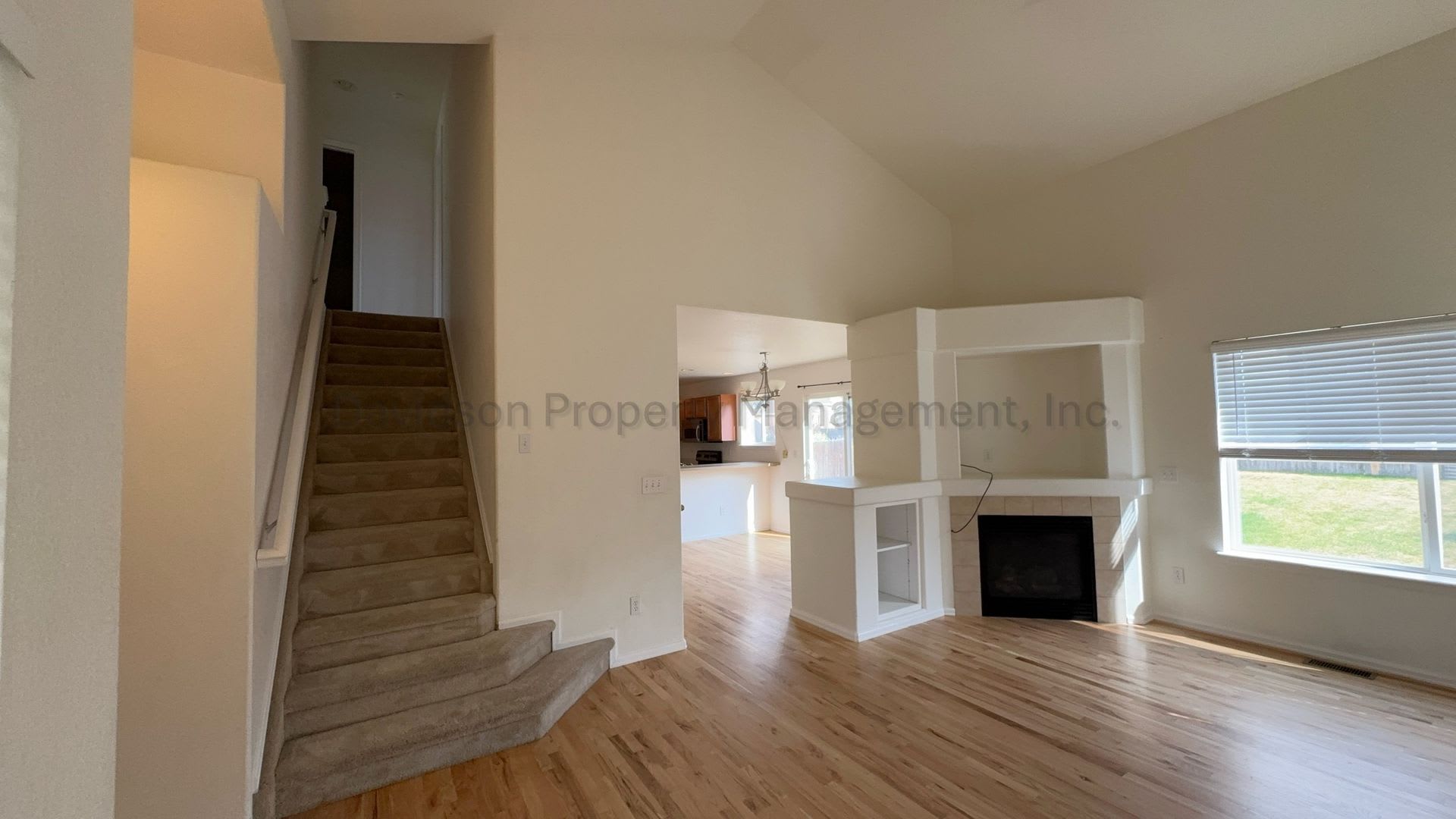 Charming 3 Bedroom House in Stetson Hills – photo 3