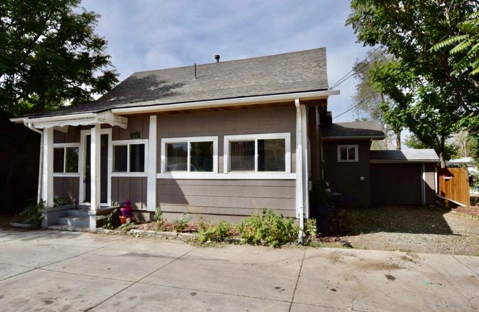 Beautifully Updated 4 Bedroom 2 1 2 Bath Home Available Now – photo 1