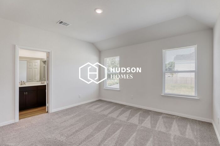 940 South Holly Avenue – photo 5