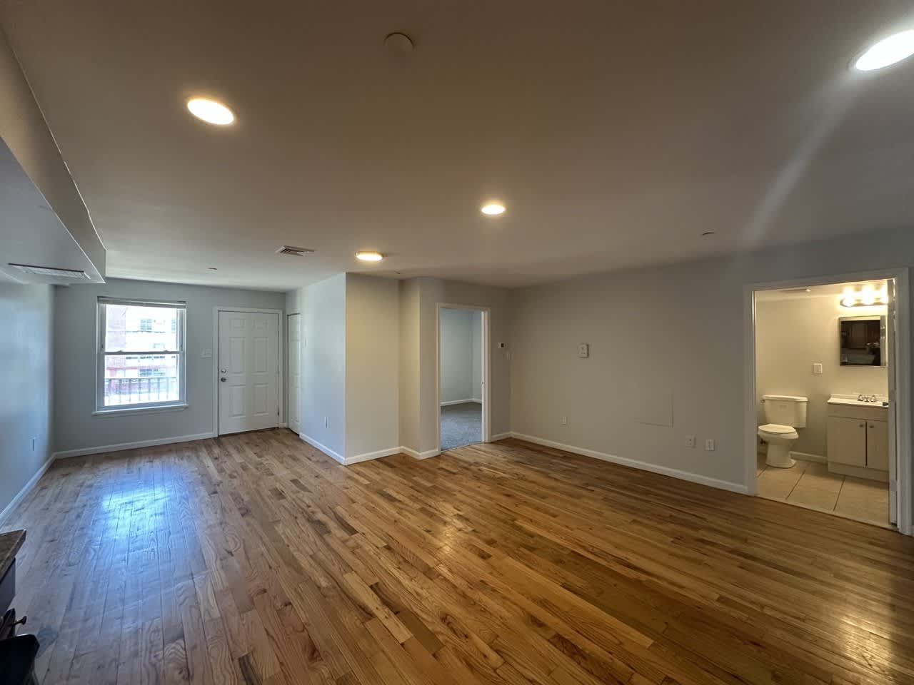 3429 N Sydenham St – photo 3