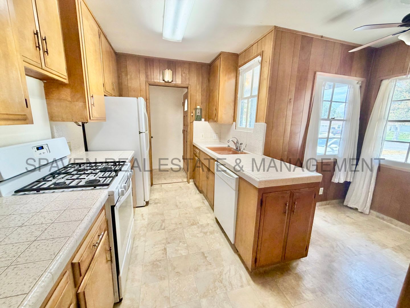 ARLINGTON HOME – photo 5